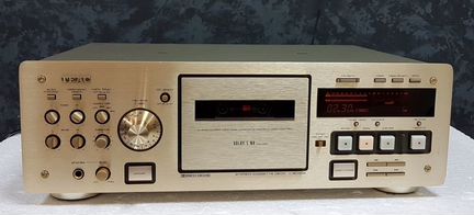 Teac V 8030S-топовая модель 1994 год