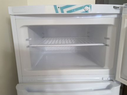 Холодильник indesit Т14 двухкамерный 145 см бу