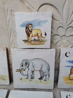 Плитки старинные 19 век детские Испания животные