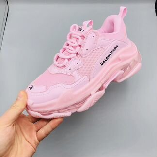 Balenciaga Triple s