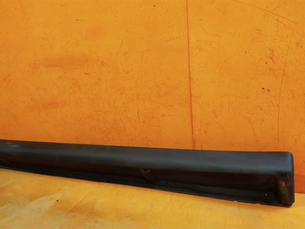 Накладка порога правая Mitsubishi Outlander 3