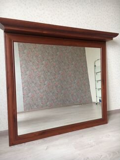 Зеркало в раме в отличном состоянии