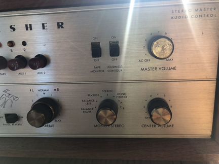 Ламповый предусилитель Fisher, 400CX