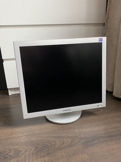 Монитор Samsung 193P plus (L)