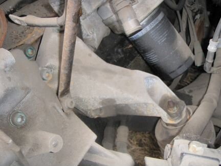 Кронштейны крепления 4цил мотора VW Passat b5