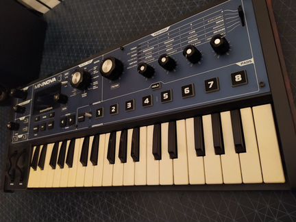 Novation Mininova + чехол