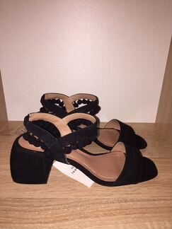 Босоножки Zara новые