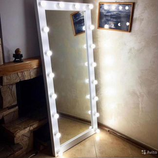 Гримерное зеркало в полный рост