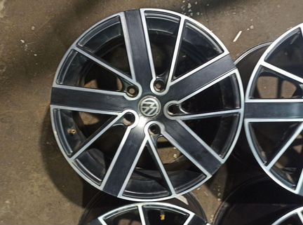 Диски бу литые R18 S на VW Touareg