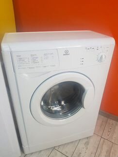 Стиральная машина бу Indesit узкая