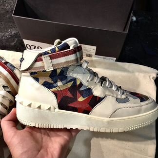 Кроссовки Valentino Garavani Италия оригинал