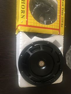 Звуковые сигналы 12вольт две шт