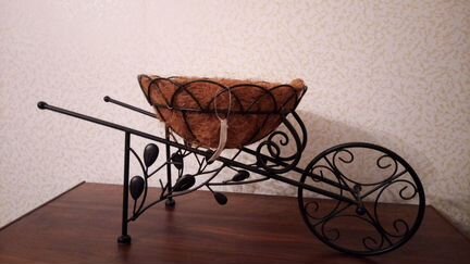 Подставка для цветов (кашпо)