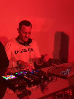 Обучение диджеингу DJ со стажем 23лет Образование