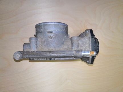 Дроссельная заслонка с обогревом Ford Escape 2008