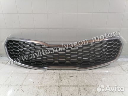 Решетка радиатора передняя Kia Cerato 3