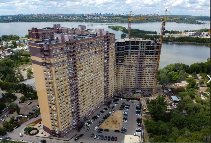 жк берег воронеж фото реальные 2022. жк берег воронеж суворова. суворова 122а воронеж. реклама жилого комплекса на берегу реки. фадеева 61 волгоград красноармейский.
