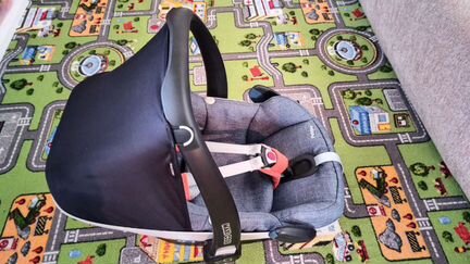 Автокресло с рождения Maxi-Cosi Pebble 0+
