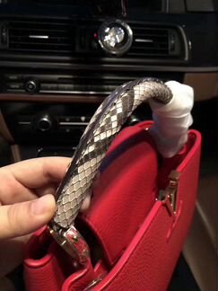 Сумка Louis Vuitton Capucines bb