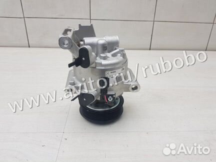 Компрессор кондиционера Renault Logan 2