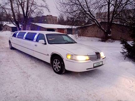 Линкольн Таун кар 2002 лимузин