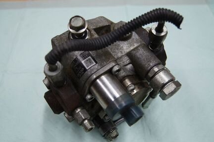 Насос топливный тнвд sh0113800b SHY1 Mazda Cx5