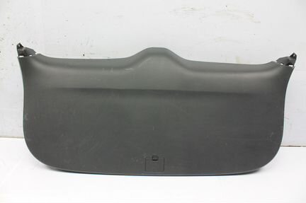 Обшивка крышки багажника Mitsubishi Outlander