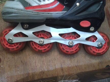 Коньки роликовые