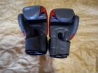 Боксерские перчатки, шлем для бокса и защита для б