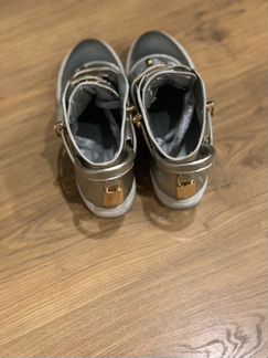 Кроссовки-ботинки лакированные