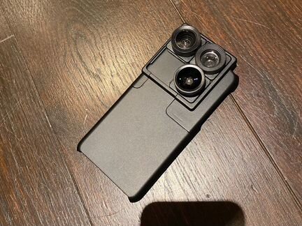 Чехол на iPhone 7 с разными обьективами