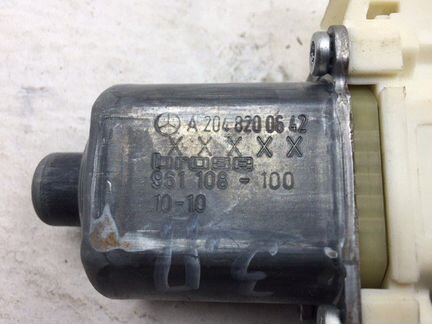 Мотор стеклоподъемника задний правый Mercedes E350