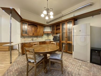 4-к квартира, 136.9 м², 5/5 эт.