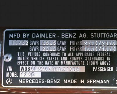 Табличка мерседес двигатель