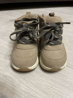 Ботинки zara новые для мальчика