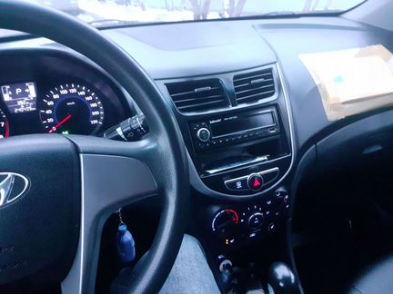 Hyundai Solaris 1.4 AT, 2015, 242 000 км