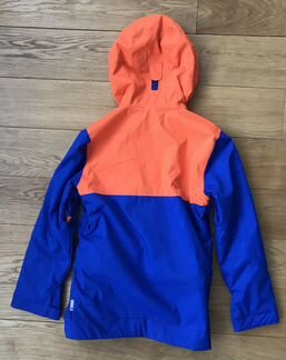 Горнолыжная куртка новая на рост 160 см