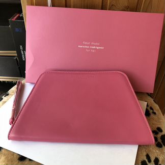 Оригинал фирменный клатч от Narciso Rodriguez