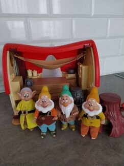 Игрушечный домик