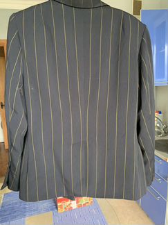 Продаю Костюм с юбкой женский