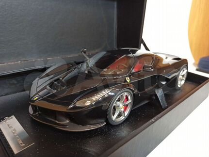 Ferrari LaFerrari Black 1:18 Kyosho