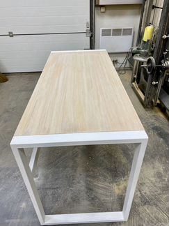 Стол в стиле лофт