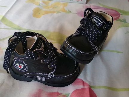 Детские батиночки,новые