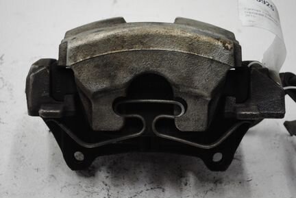 Суппорт тормозной передний левый Volvo XC90 2016