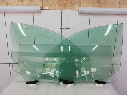 Боковое стекло Mercedes w166