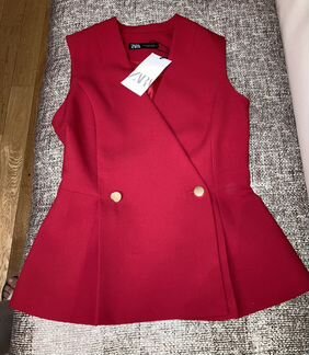 Красный жилет zara