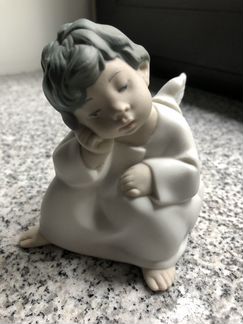 Lladro Задумчивый ангел статуэтка