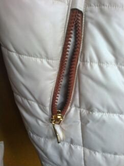 Куртка слоновая кость р.48 -50 весна осень