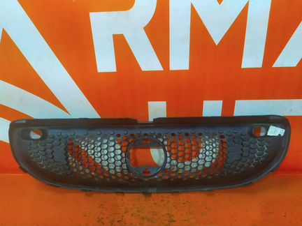 Решетка радиатора Smart Fortwo 3 2014-Нв