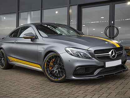 Мерседес Бенц АМГ зеленый c 63